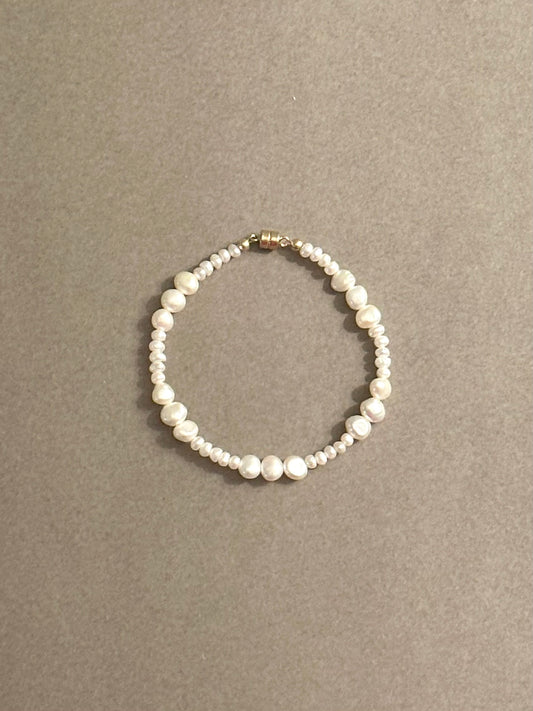 Donna bracelet